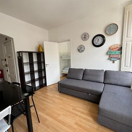 Good Vibrations -downtown Порту