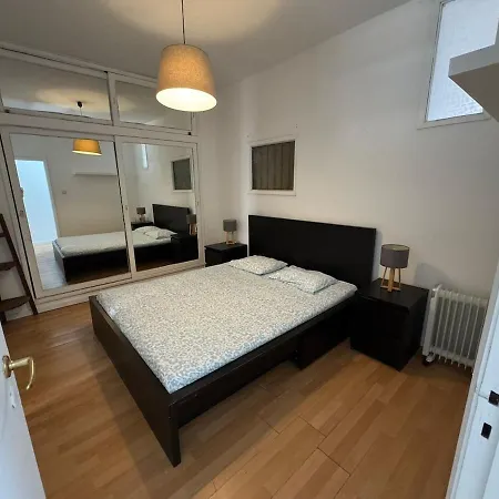 Good Vibrations -downtown *